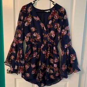 Floral romper🌸